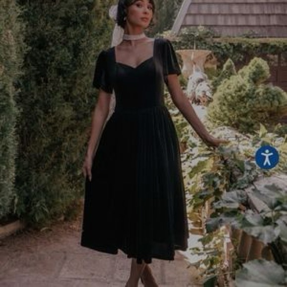 JessaKae Dresses & Skirts - JessaKae Riverwood Dress in Black - Size Small